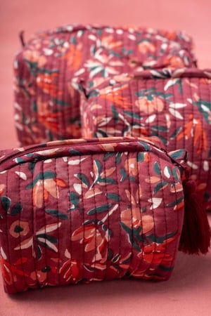 Image for Kusvaa Ubg029 Ishani Toiletry Pouch Set Of 3 Closeup