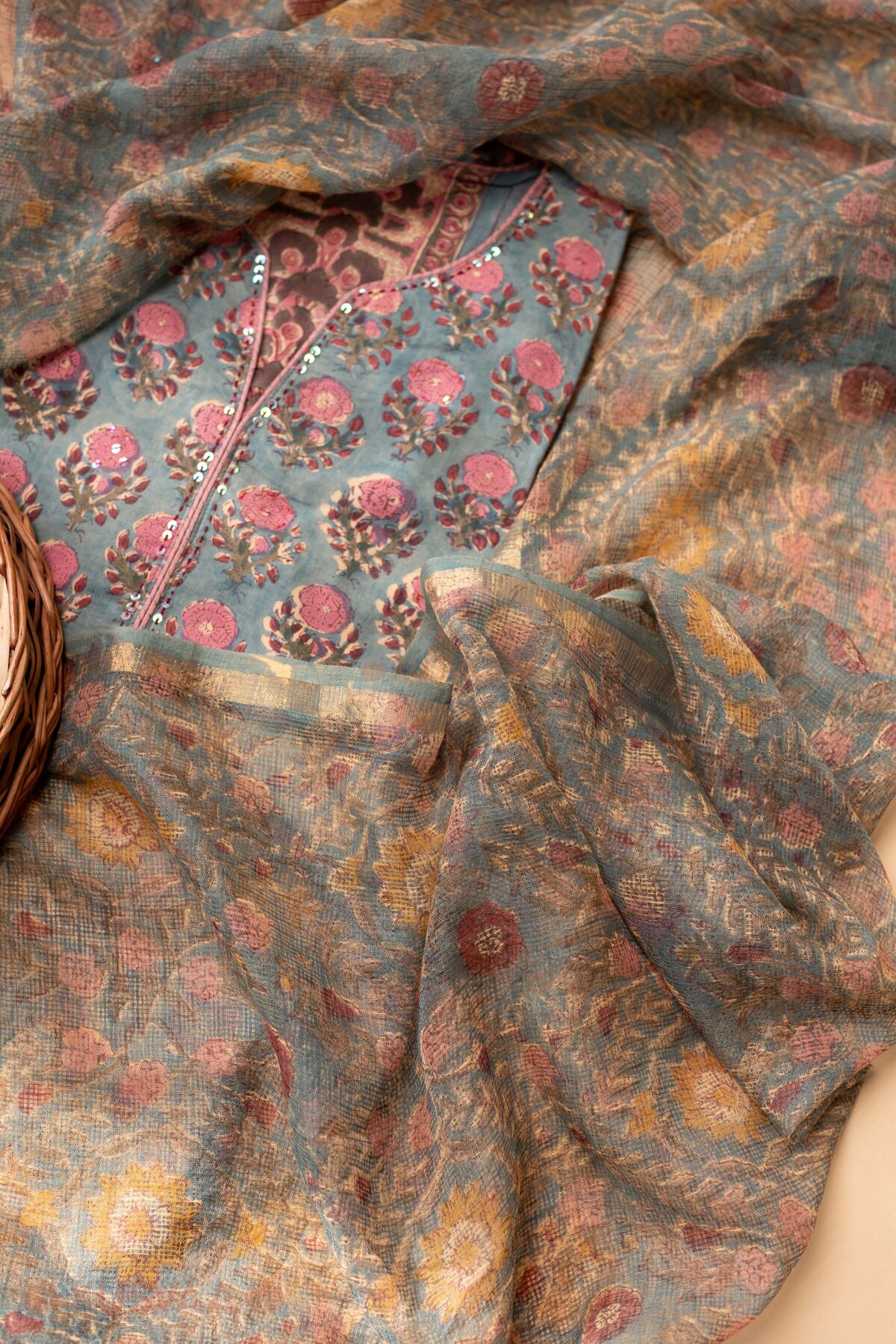 Image for Kusvaa Wkr361dup Dakshita Kota Doria Dupatta Closeup