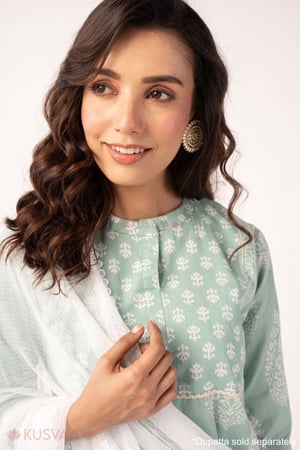 Image for Kusvaa Wkr382 Chandra Cotton Straight Fit Kurta Featured
