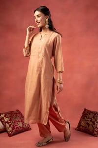 Image for Kusvaa Wkr397 Geeta Chanderi Silk Kurta Side