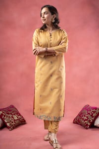 Image for Kusvaa Wkr400 Jyoti Chanderi Straight Kurta Front