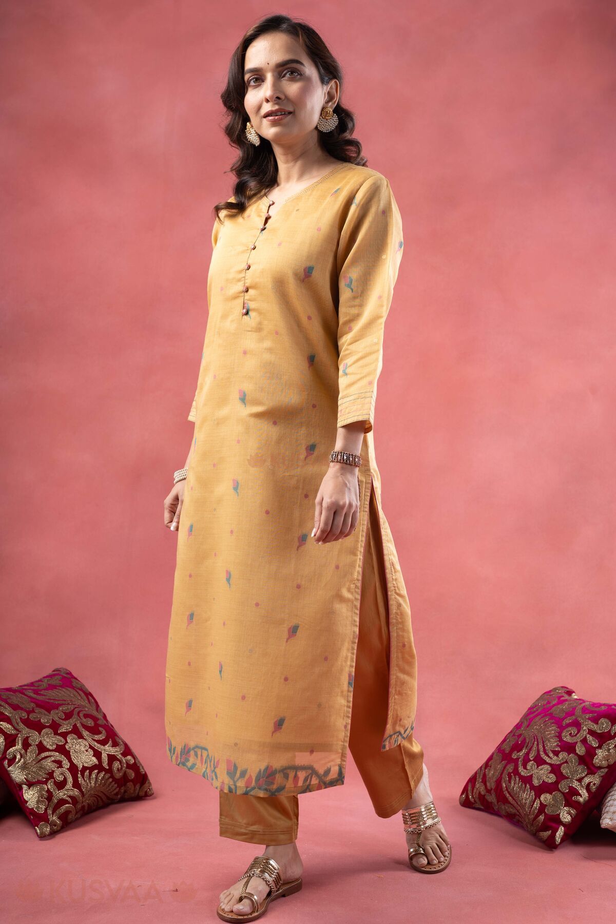 Image for Kusvaa Wkr400 Jyoti Chanderi Straight Kurta Walking