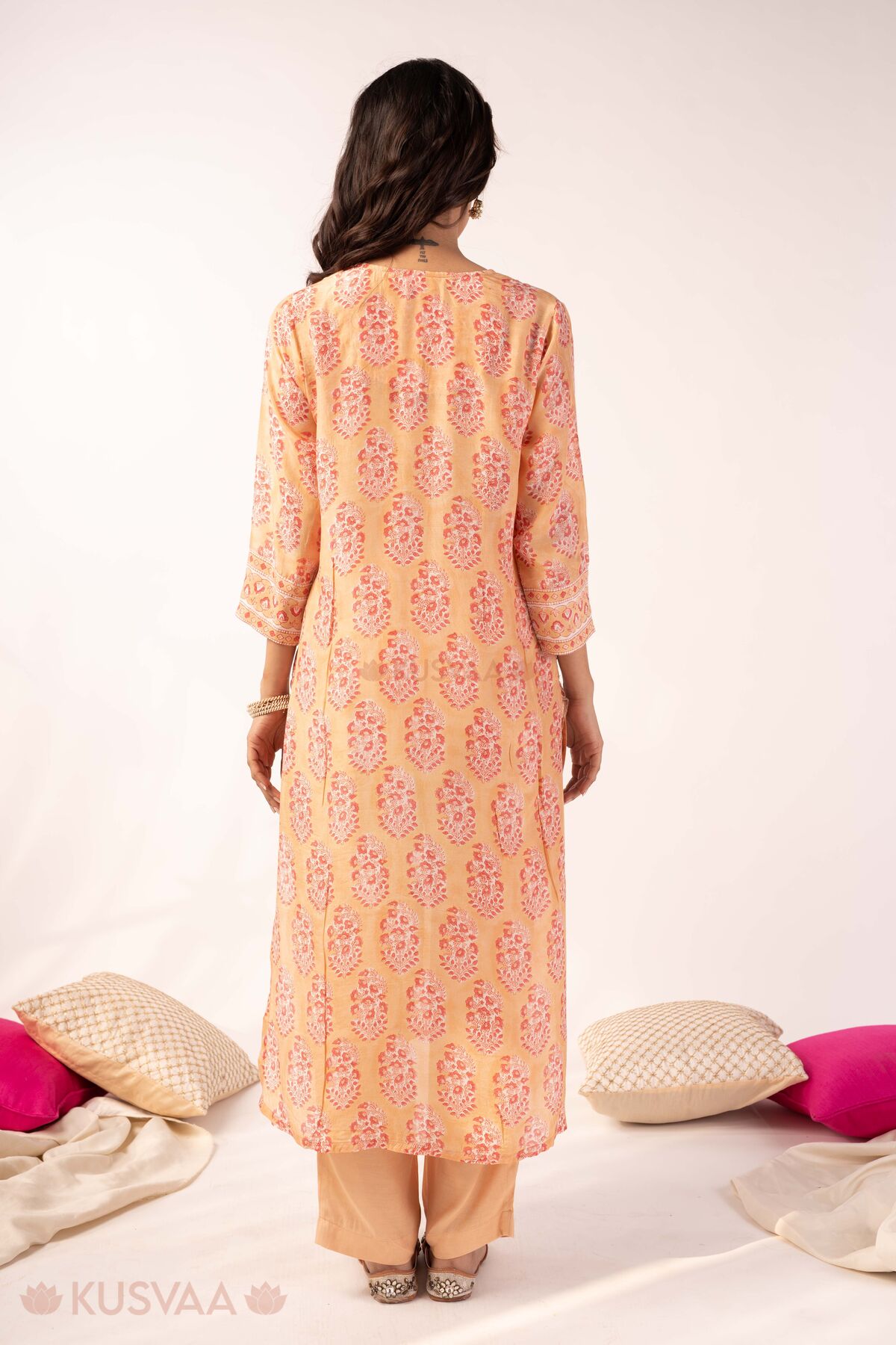 Image for Kusvaa Wkr403 Lata Handblock Muslin Kurta Back
