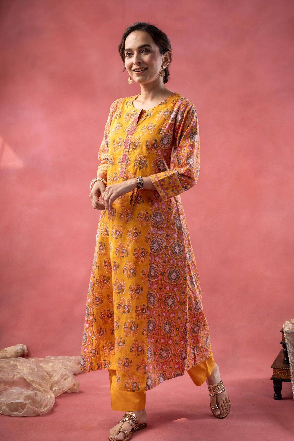 Image for Kusvaa Wkr404 Durga Handblock A Line Kurta Walking