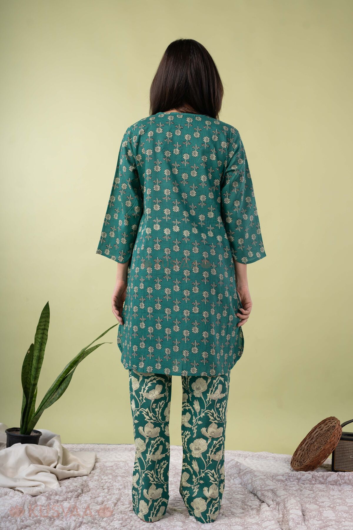 Image for Kusvaa Lwj018 Gopi Cotton Green Nightsuit Set Back