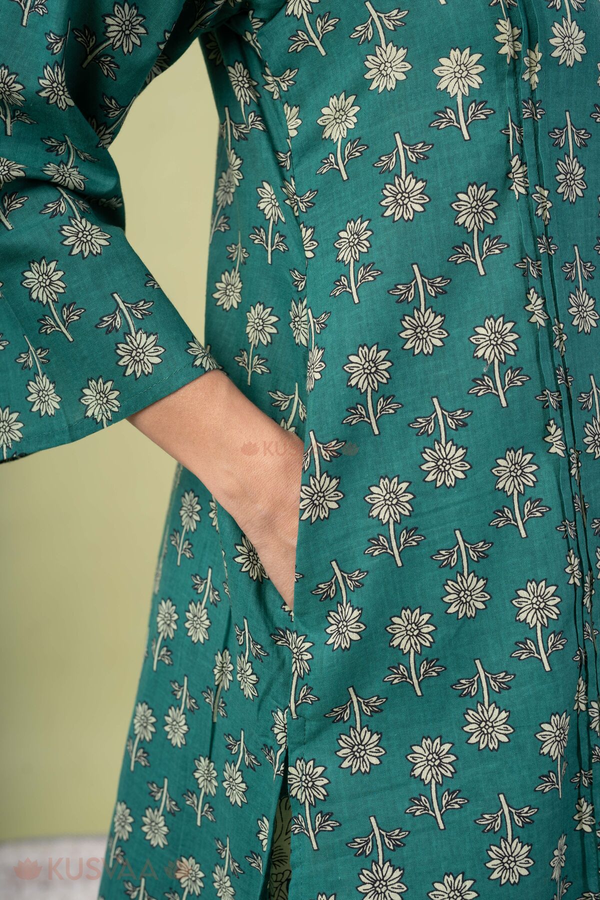 Image for Kusvaa Lwj018 Gopi Cotton Green Nightsuit Set Pocket
