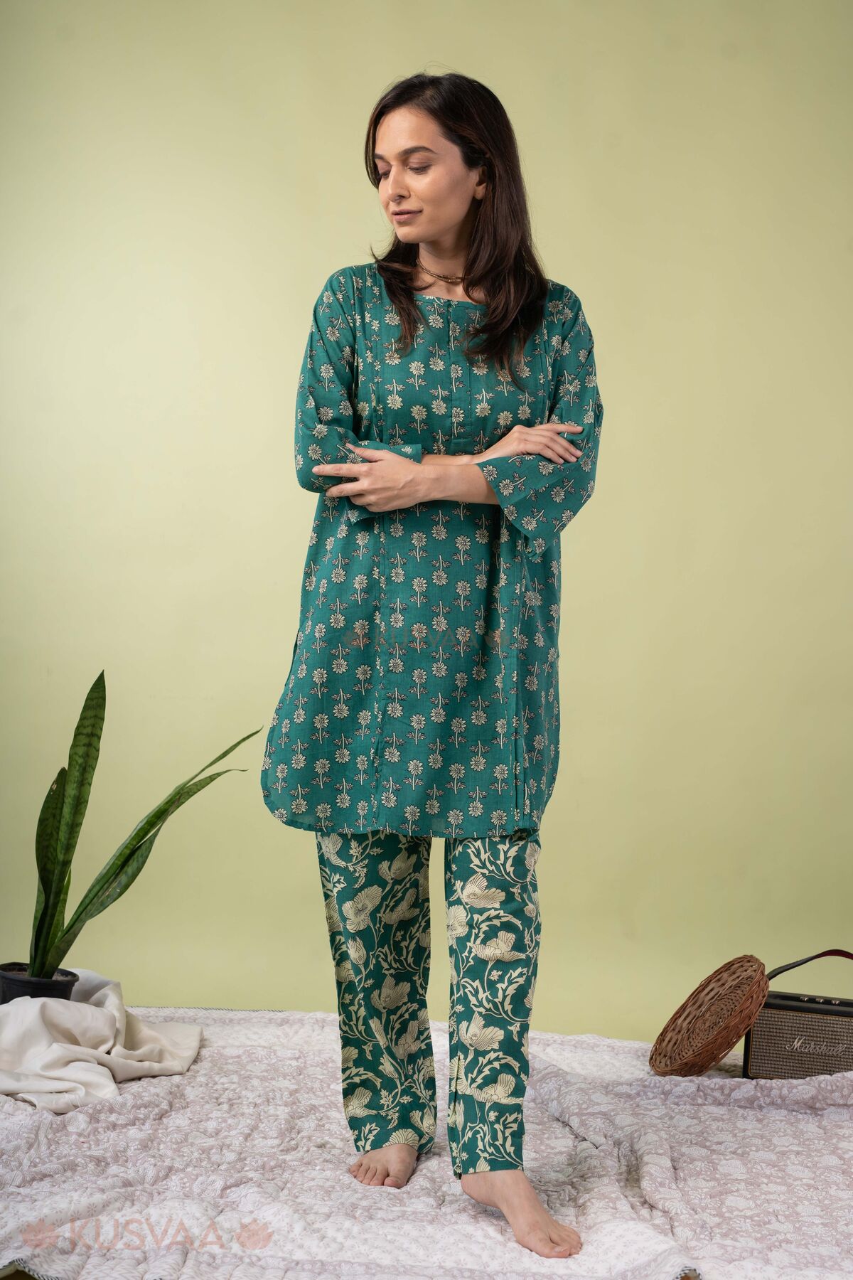 Image for Kusvaa Lwj018 Gopi Cotton Green Nightsuit Set Side