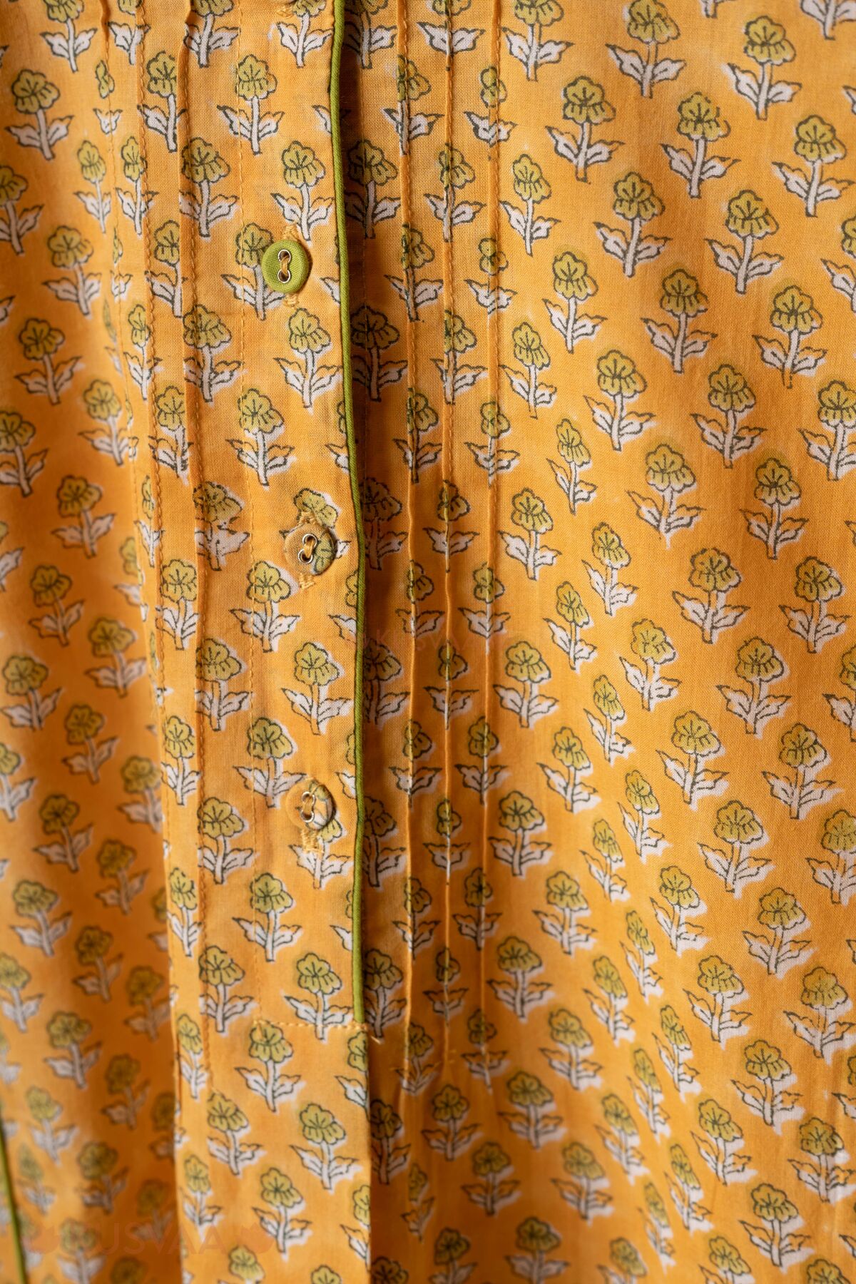Image for Kusvaa Shk061 Komal Cotton Short Kurti Detailing