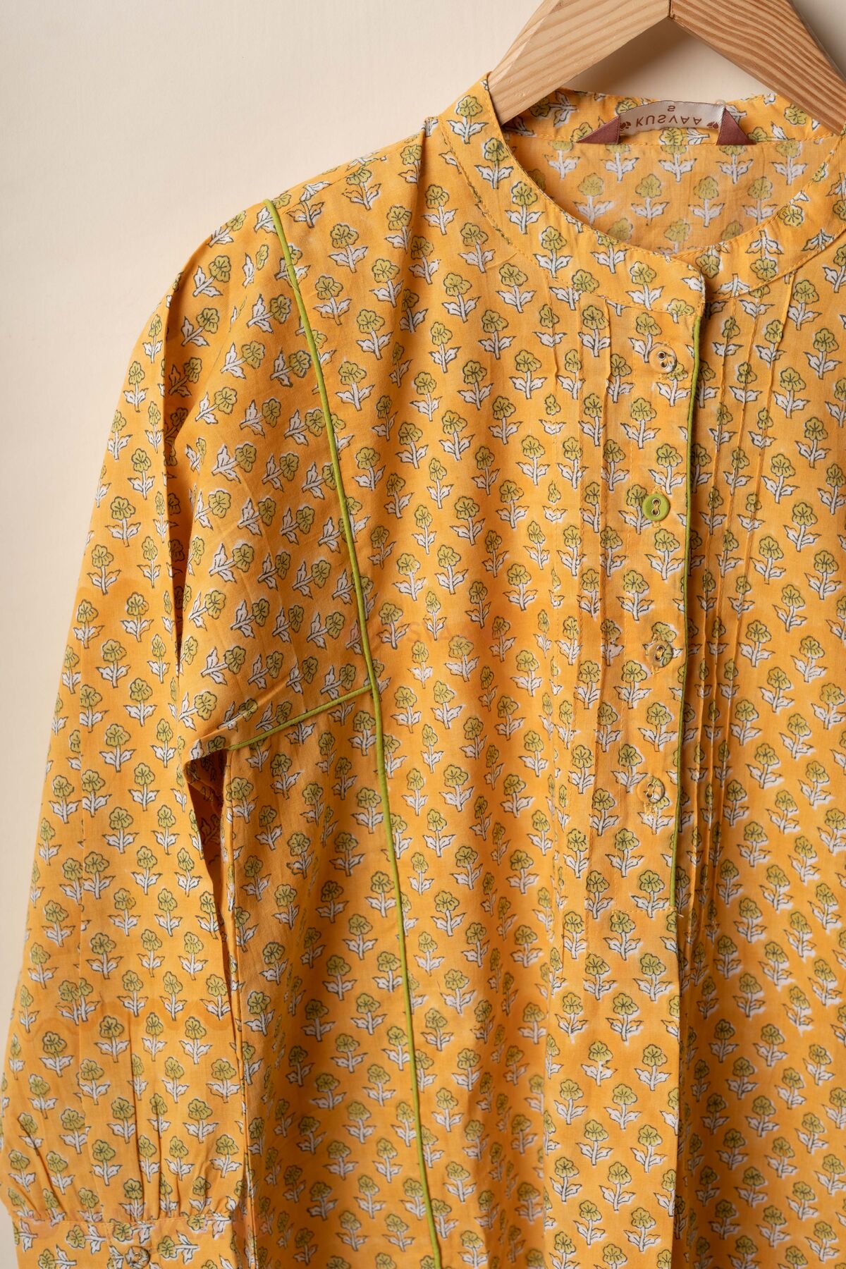 Image for Kusvaa Shk061 Komal Cotton Short Kurti Side