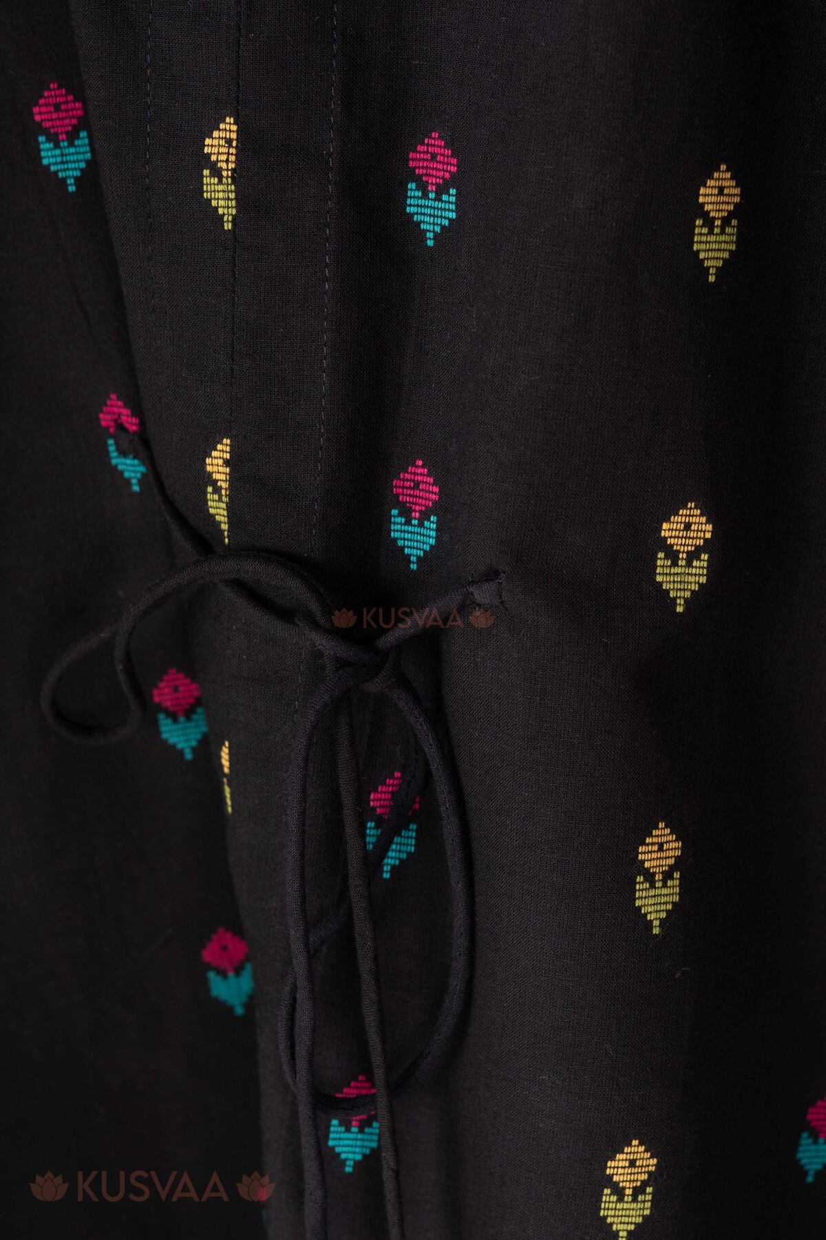 Image for Kusvaa Shk084 Kamala Handloom Cotton Black Kurti Detailing