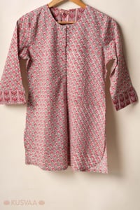 Image for Kusvaa Shk085 Ishita Handblock Short Top Featured