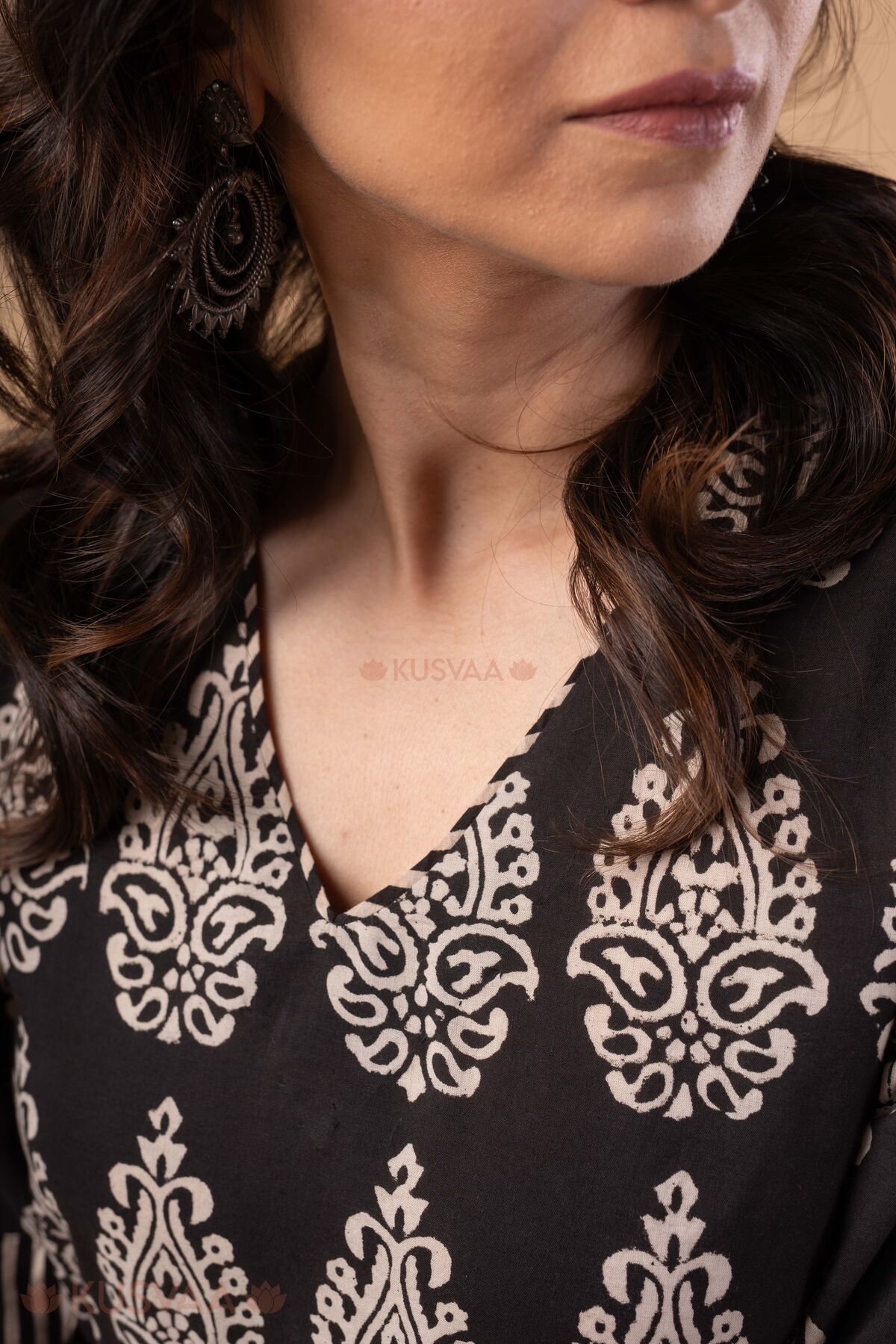 Image for Kusvaa Wkr401 Jayanti Handblock Cotton Kurta Nack