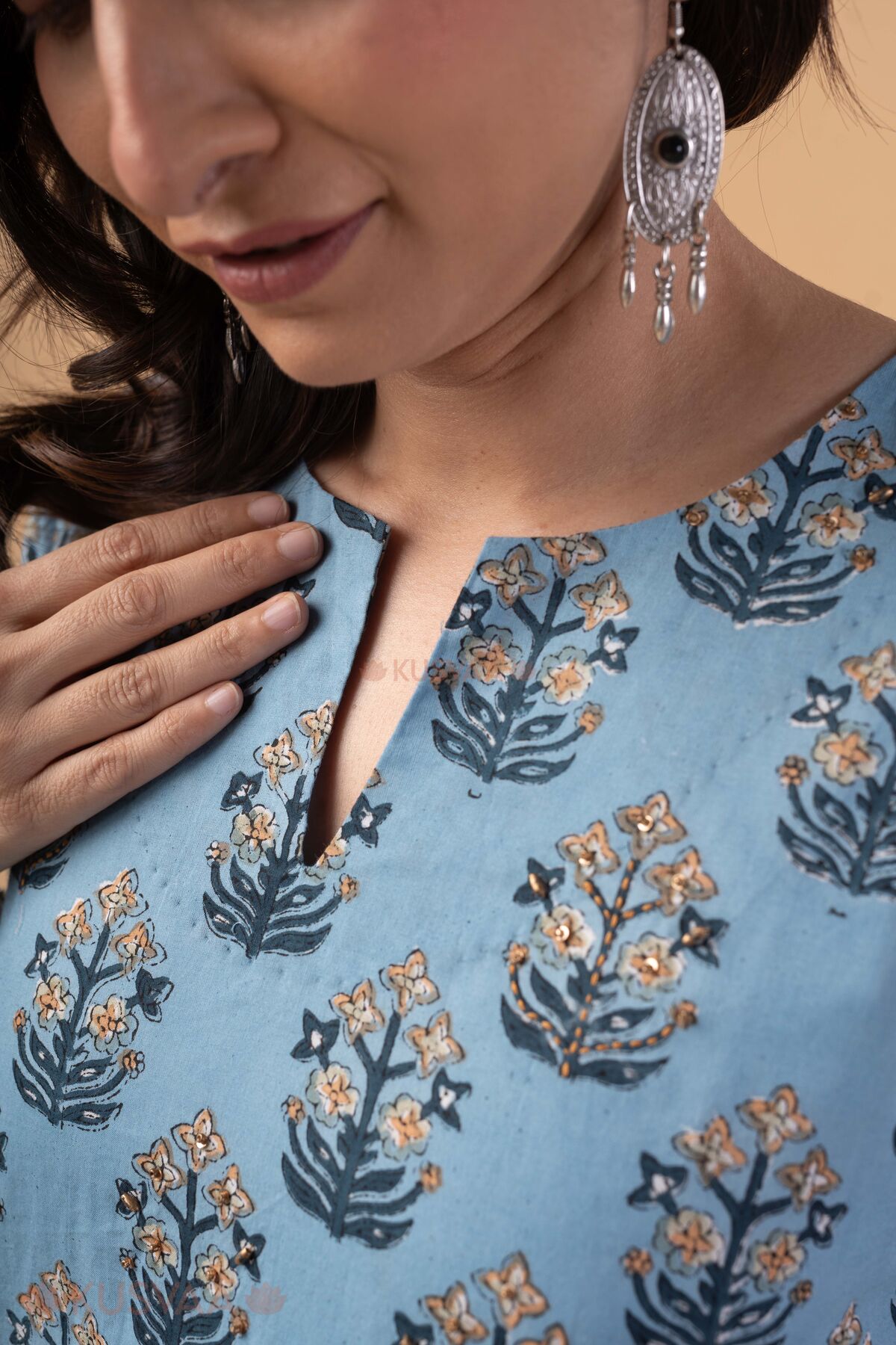 Image for Kusvaa Wkr406 Gunjan Handblock Cotton Kurta Detailing