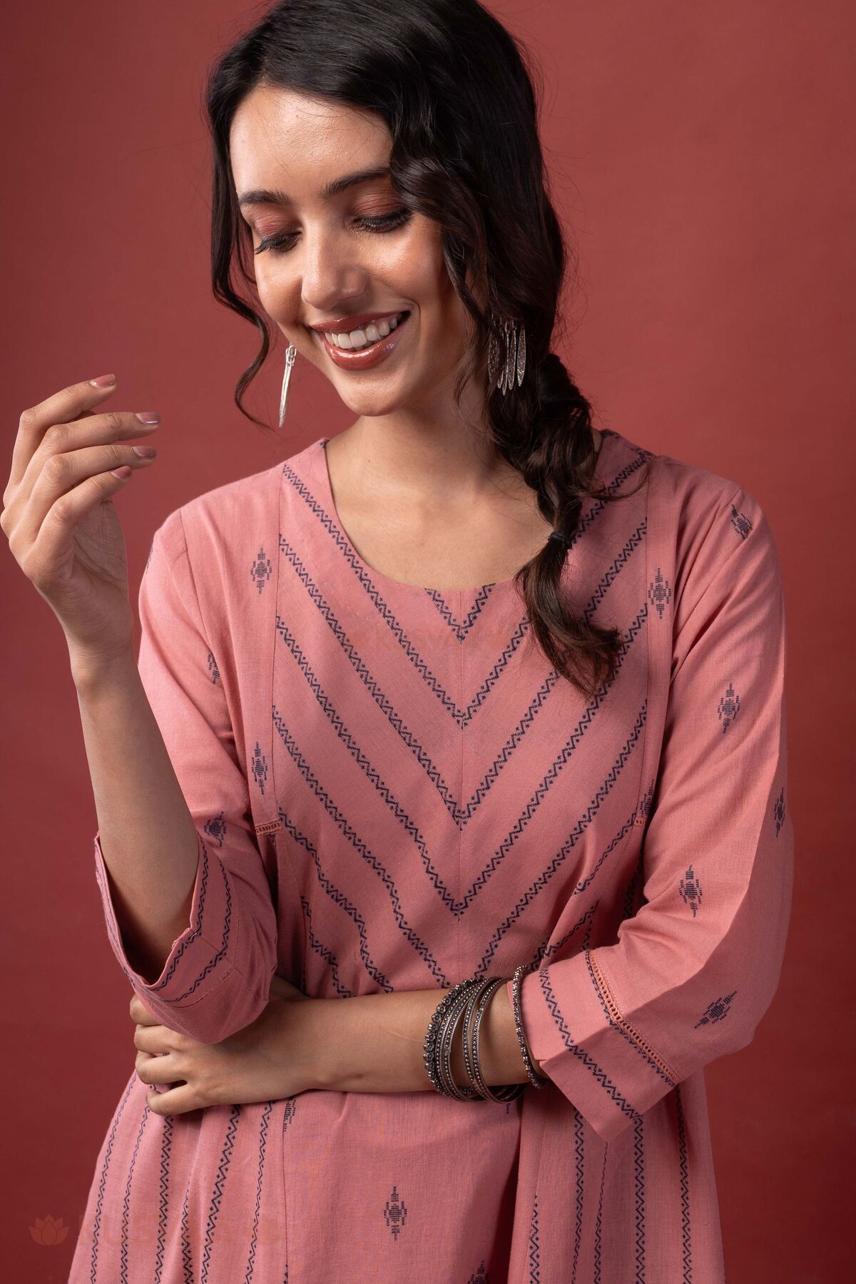Image for Kusvaa Cood173 Dhatri Handloom Kurta Pant Set Closeup