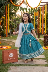 Image for Kusvaa Grw012 Bhanu Cotton Girls Skirt Top And Dupatta Set Featured New New