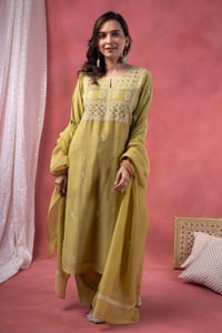 Image for Kusvaa Kds041 Naina Chanderi Kurta Dupatta Set Front