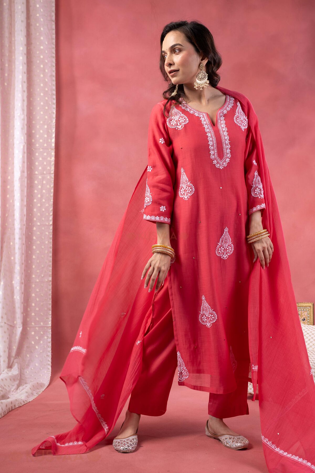 Image for Kusvaa Kds042 Chanchal Chanderi Kurta Dupatta Set Walking