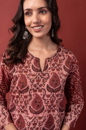 Image for Kusvaa Wkr418 Chintan Handblock Cotton Kurta Featured